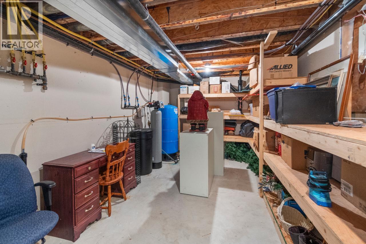 880 WATERLOO Road, Castlegar