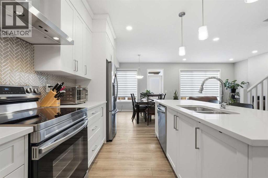 Single Family House for Sale in  Creekstone Row SW Pine Creek Calgary 