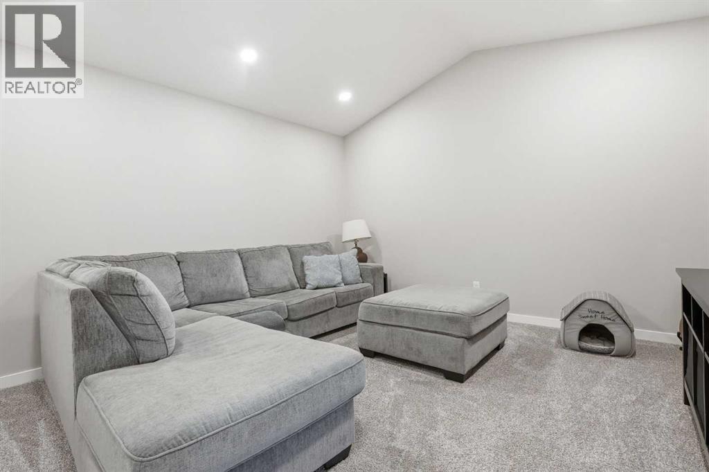 Single Family House for Sale in  Creekstone Row SW Pine Creek Calgary 