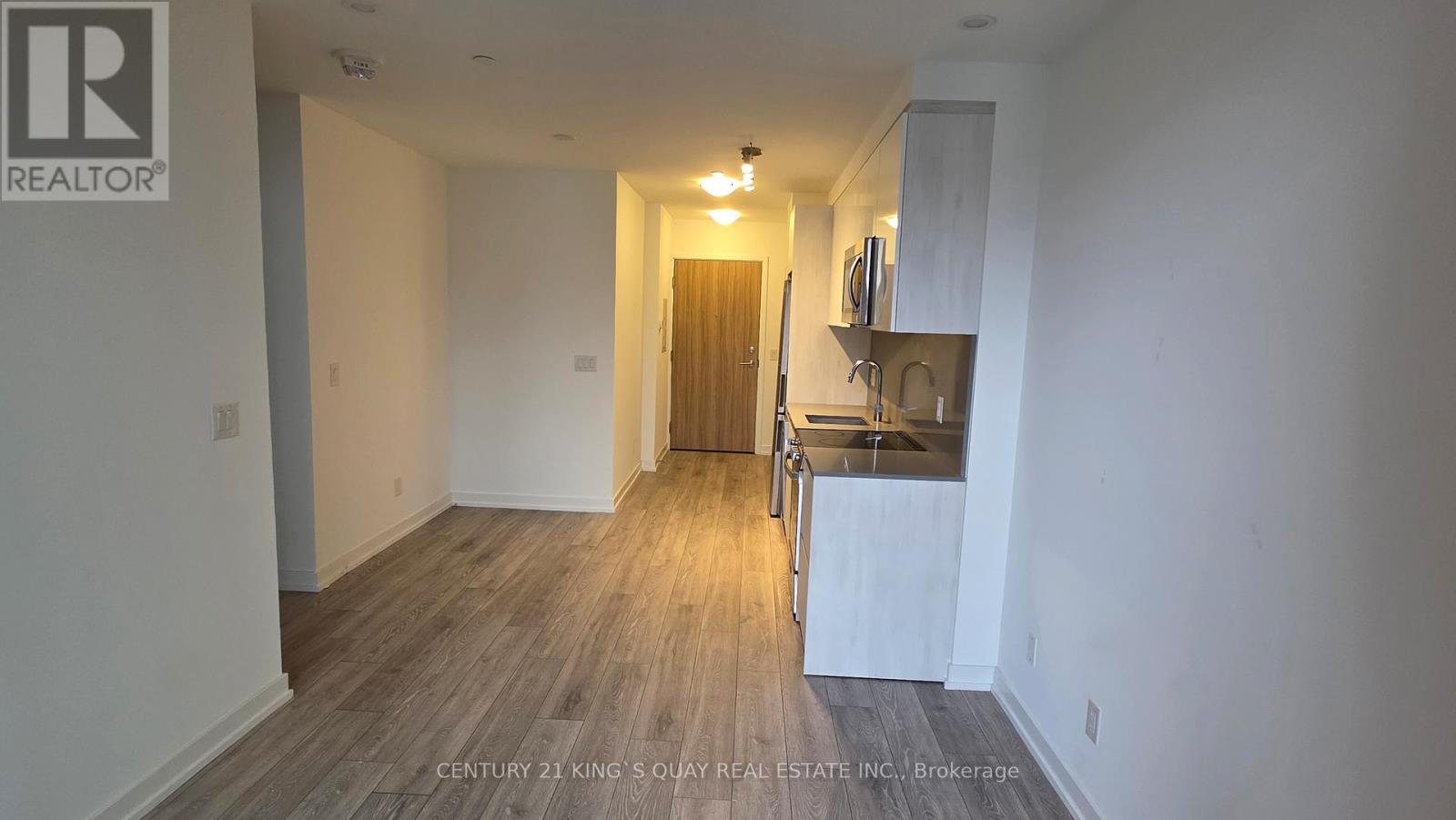 #635 3100 KEELE STREET - 7