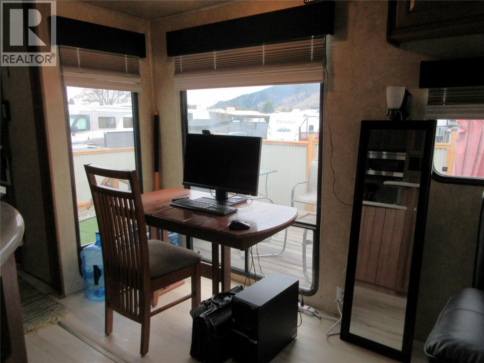 22 415 Commonwealth Road, Kelowna