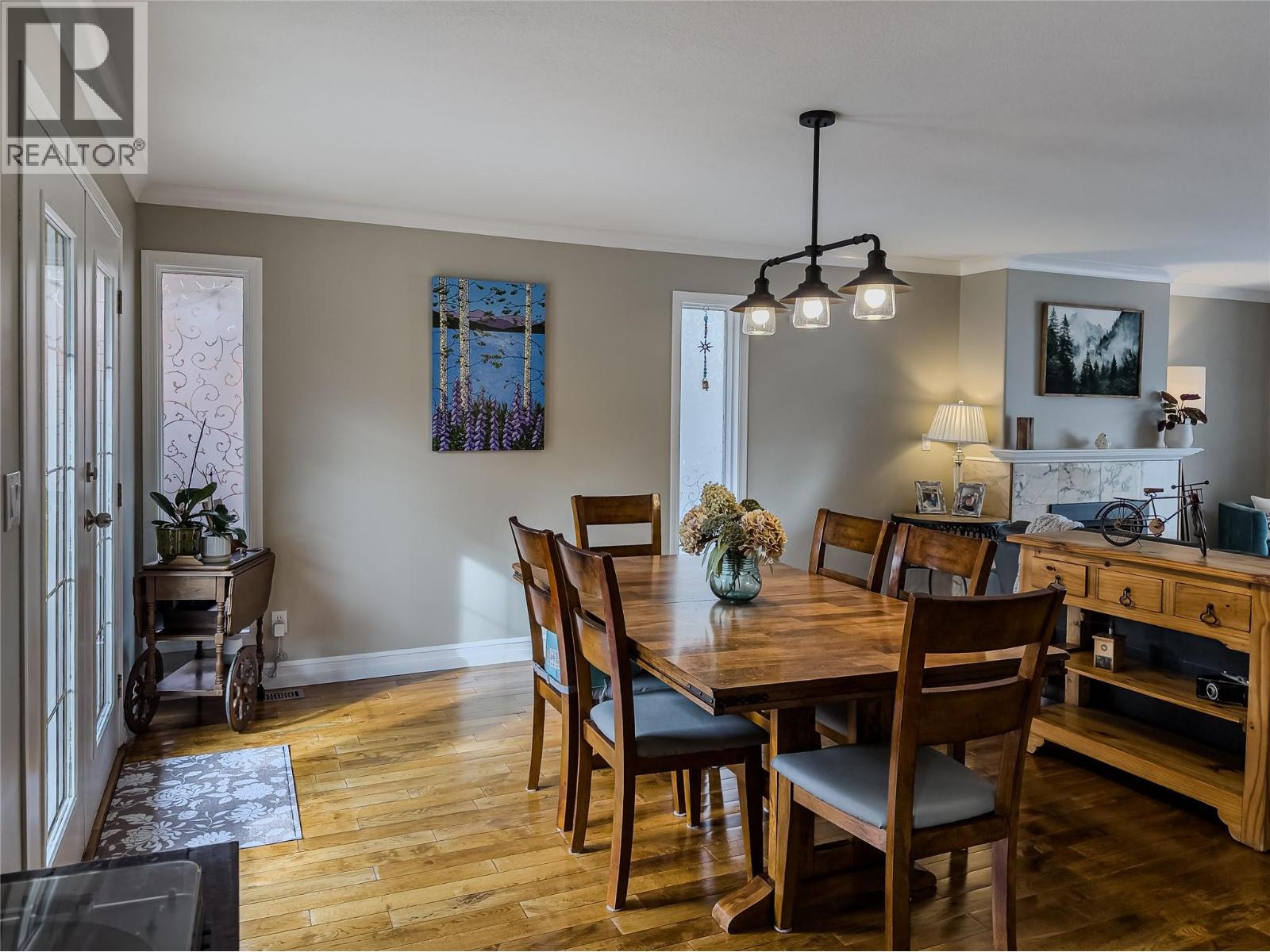 675 MUNRO STREET - 9