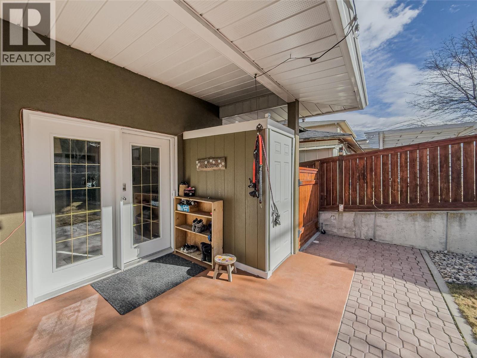 675 MUNRO STREET - 34