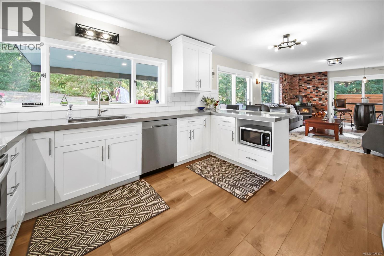 6235 Karen Pl, Port Alberni