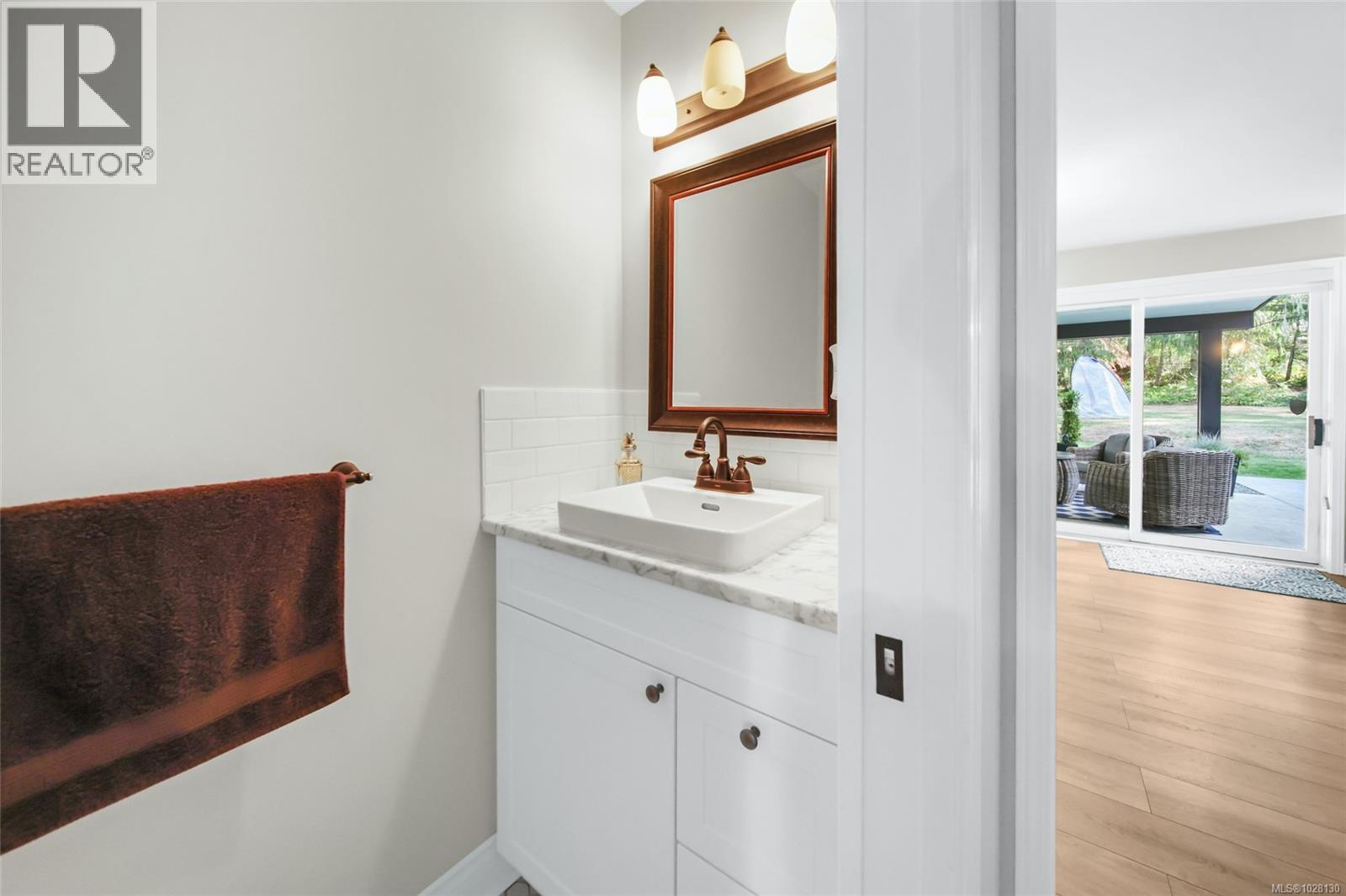 6235 Karen Pl, Port Alberni