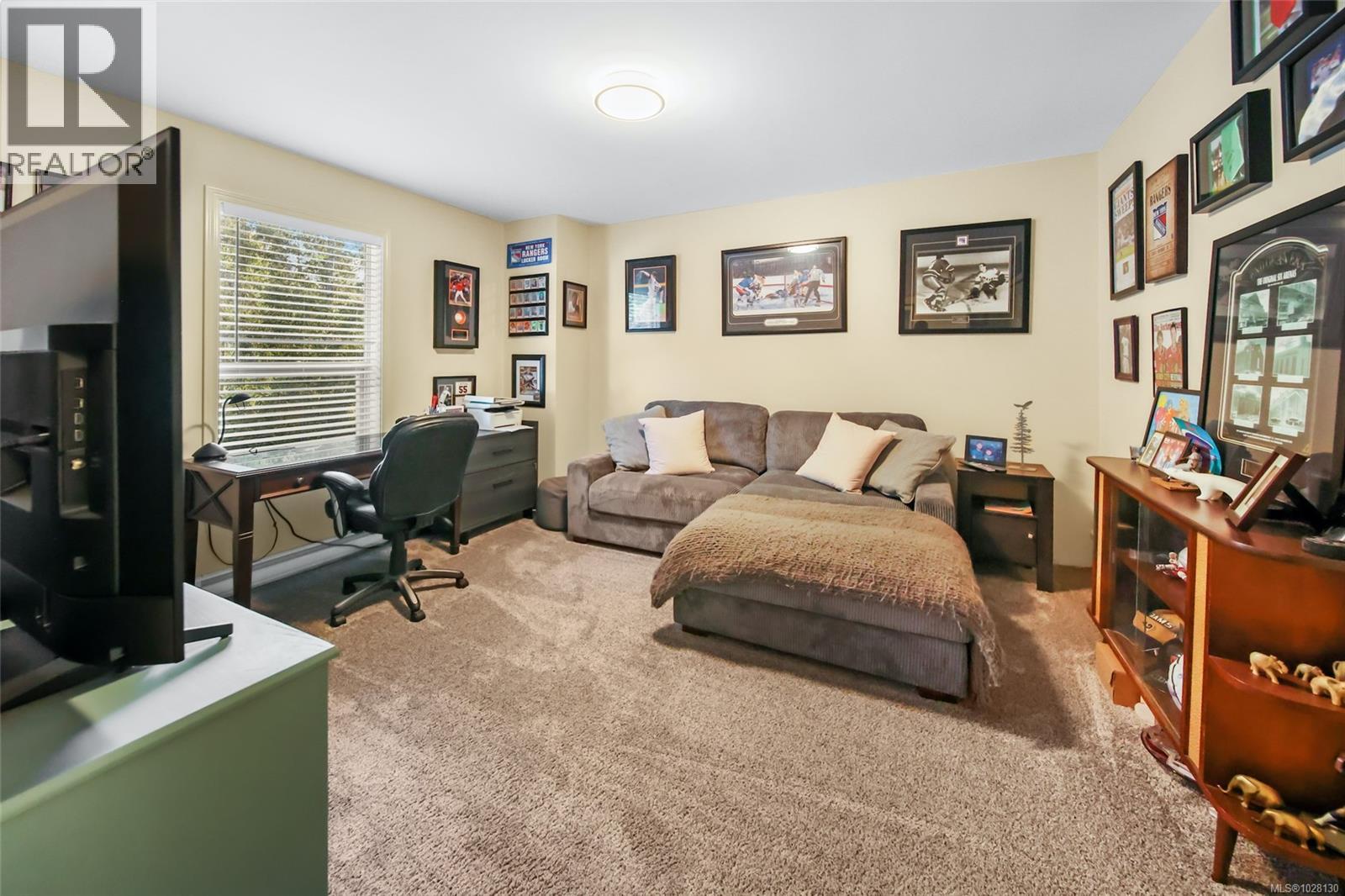 6235 Karen Pl - 40