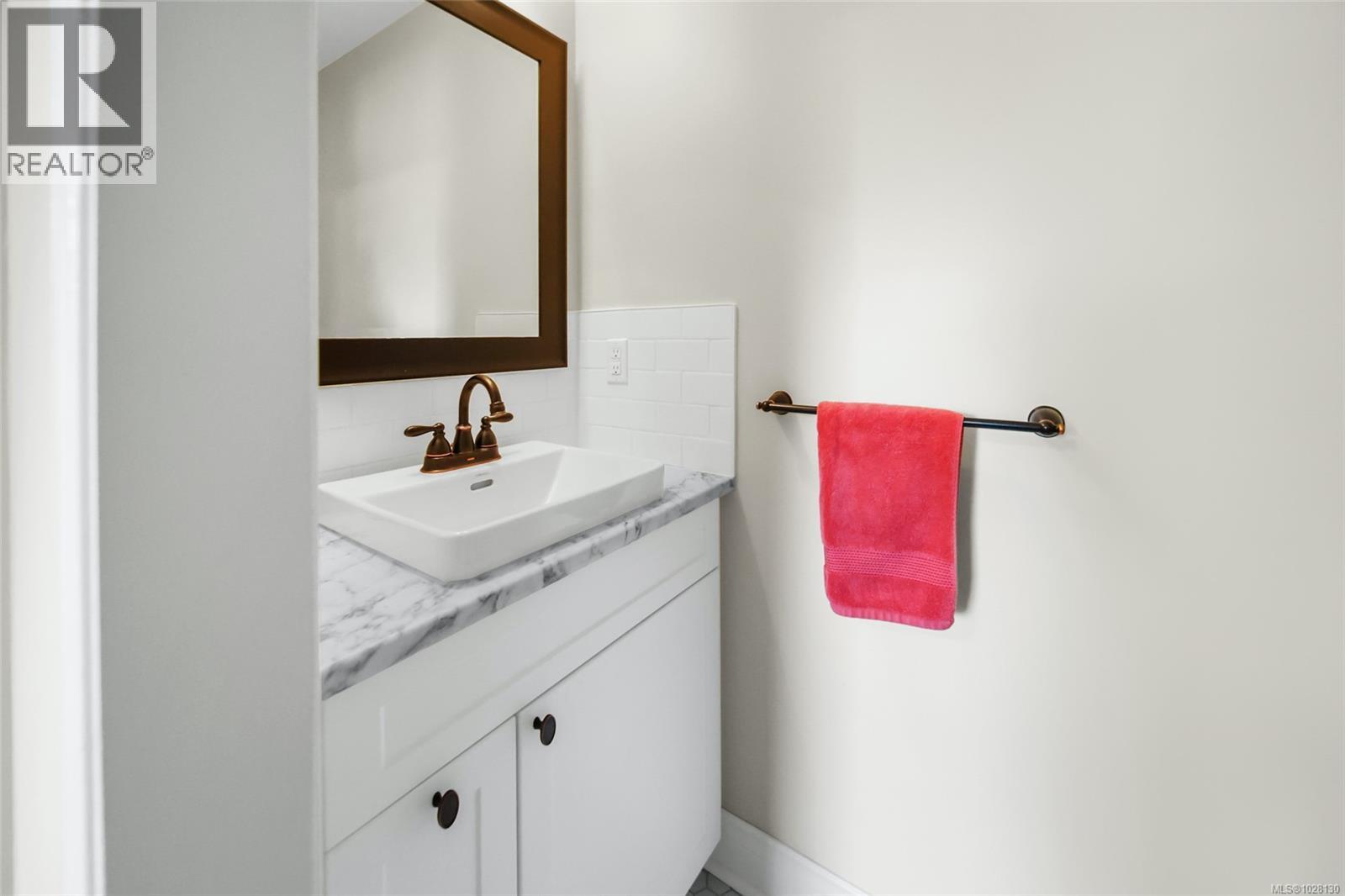 6235 Karen Pl, Port Alberni