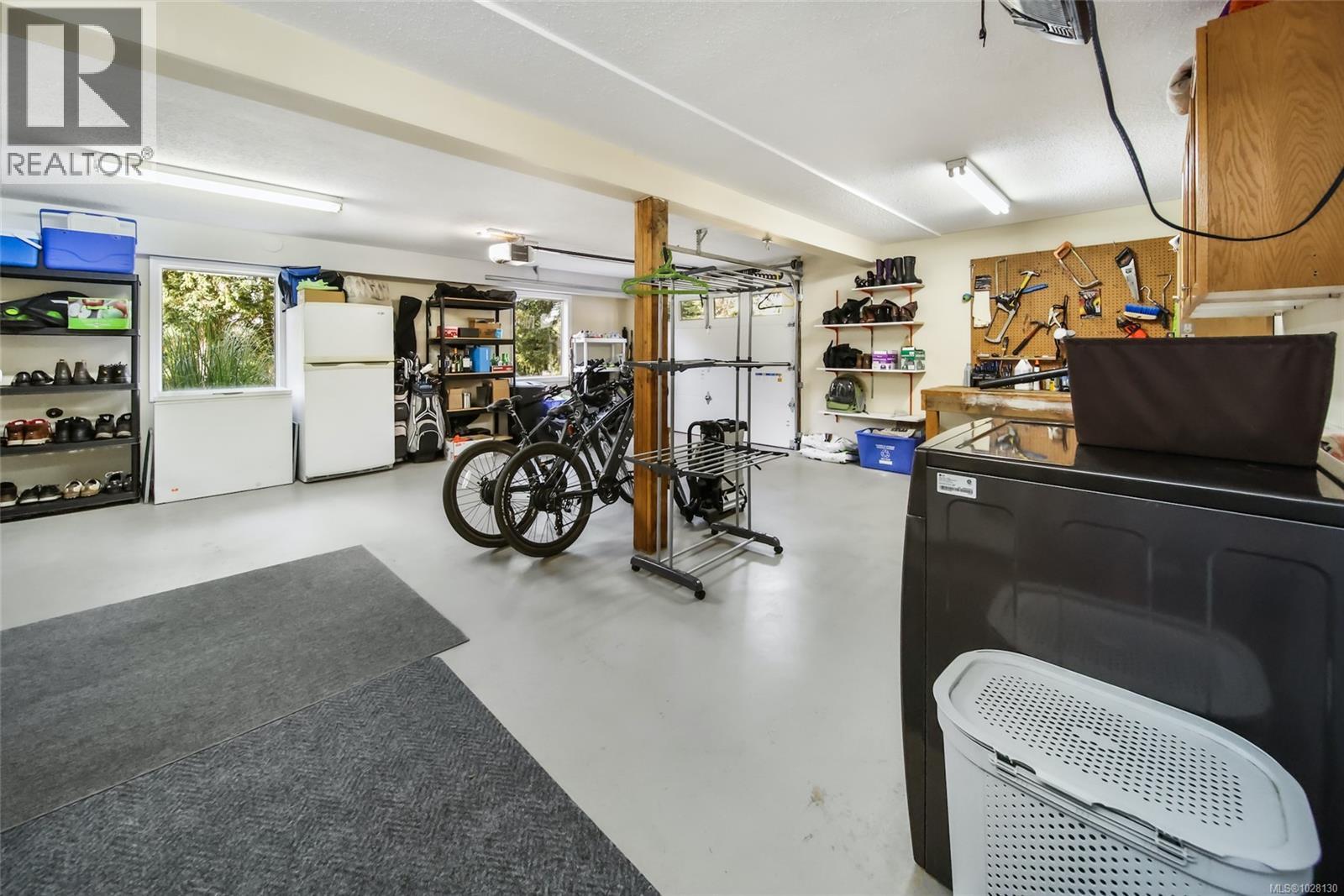 6235 Karen Pl, Port Alberni