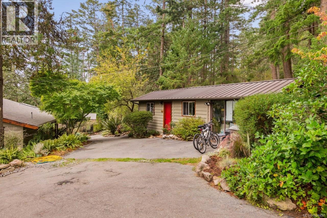  214 Dogwood Lane, Salt Spring