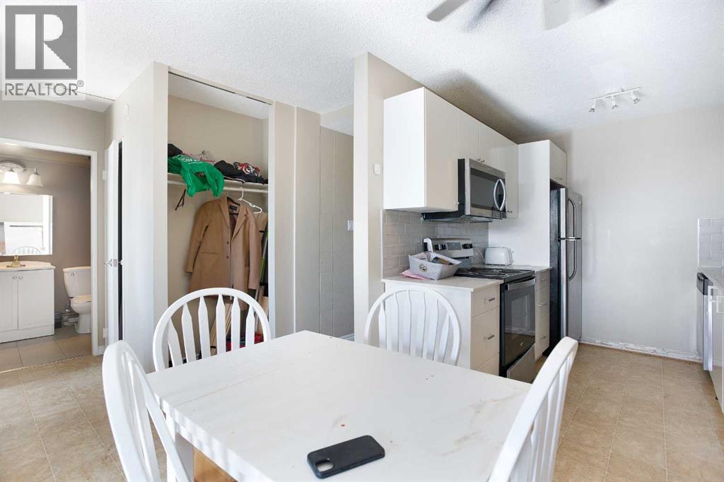 Single Family House for Sale in    Avenue SW Cliff Bungalow Calgary 