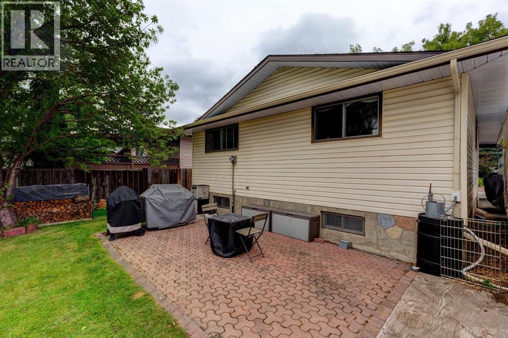 Single Family House Bungalow for Sale in  Cantrell Drive SW Canyon Meadows Calgary 