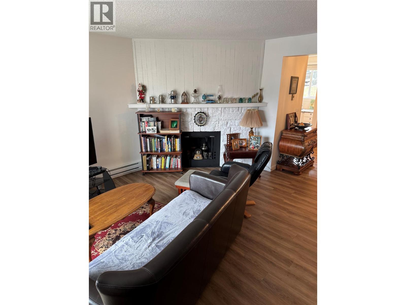 403 1451 1 Avenue Northeast, Salmon Arm