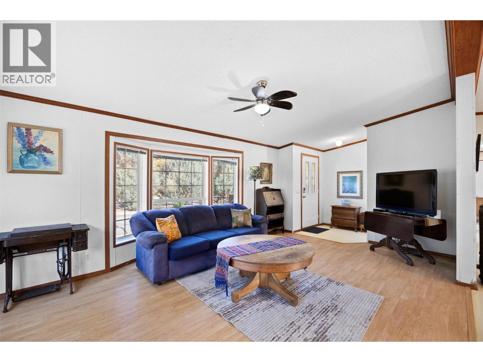 #1 7545 DALLAS DRIVE - 10