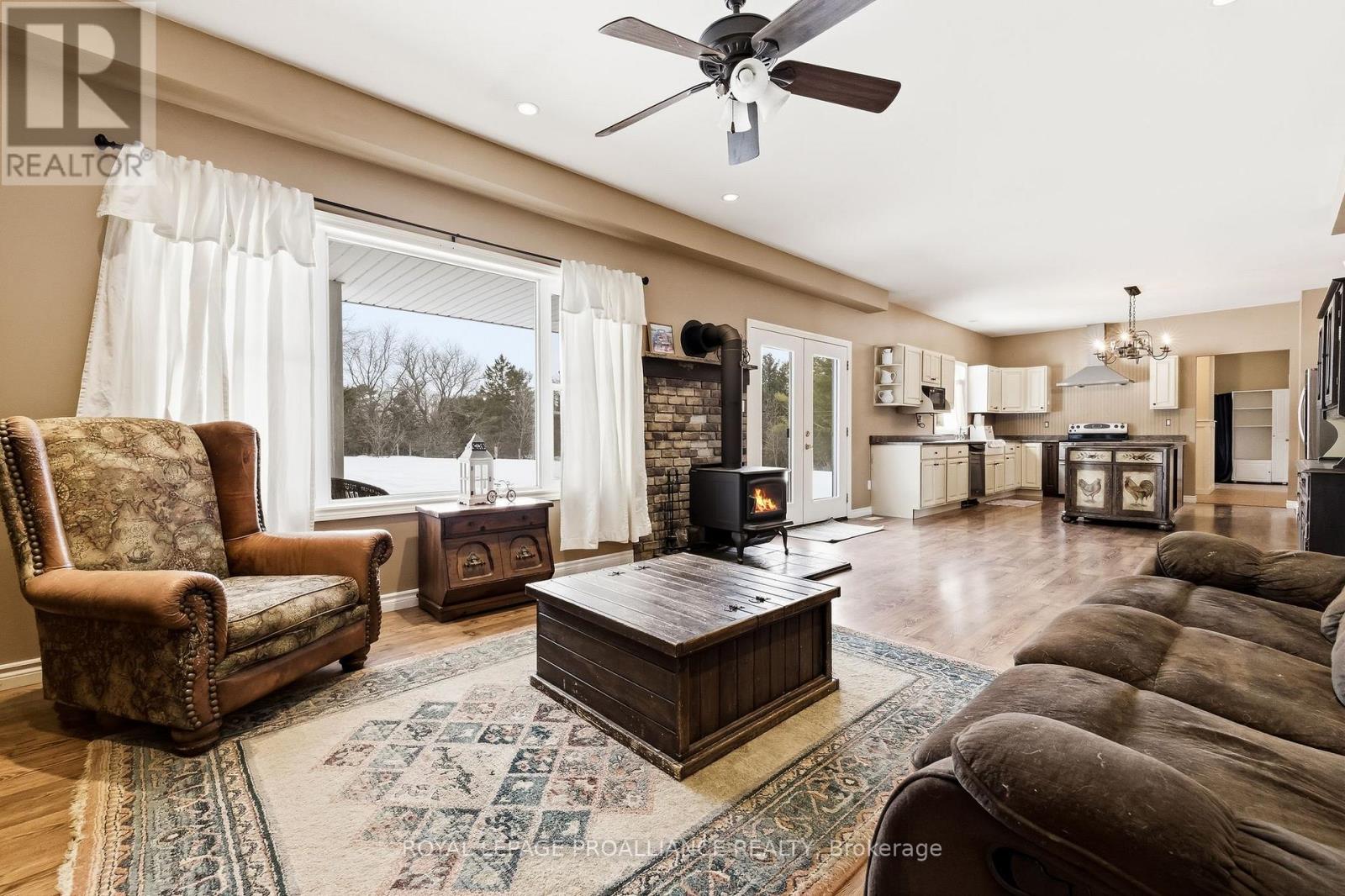 3937 LAROSE CRESCENT - 15