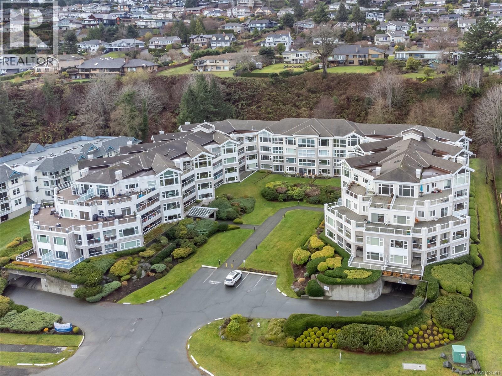 #318 350 ISLAND HWY S - 49