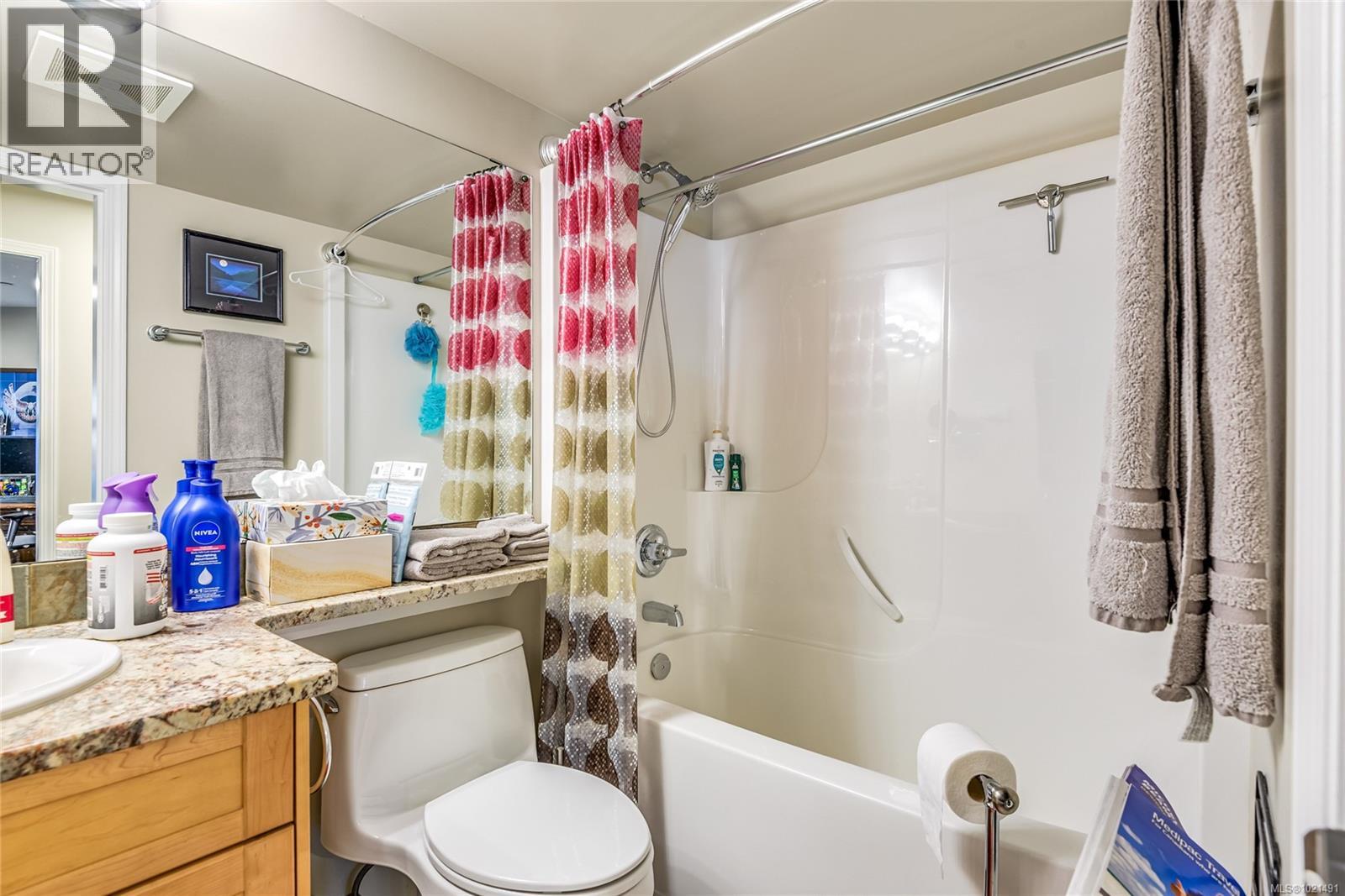 #318 350 ISLAND HWY S - 35