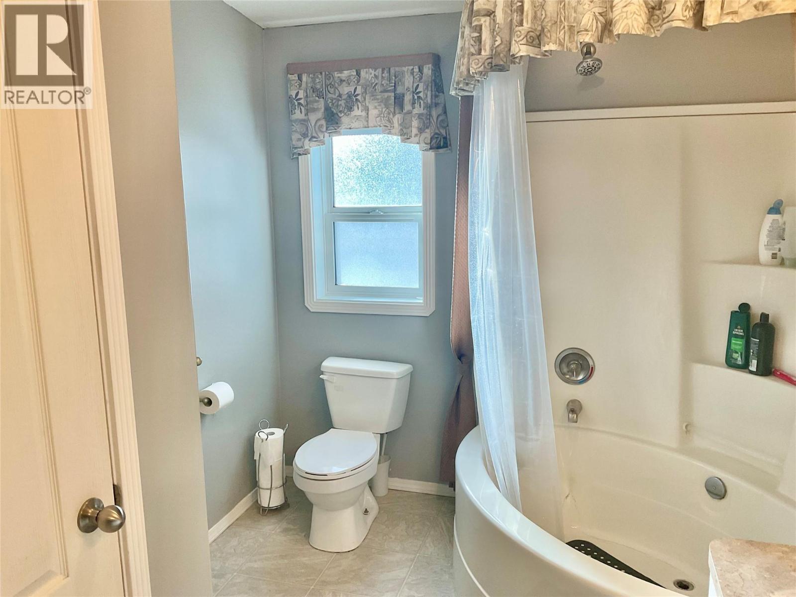 684 GOVERNMENT AVENUE N - 30