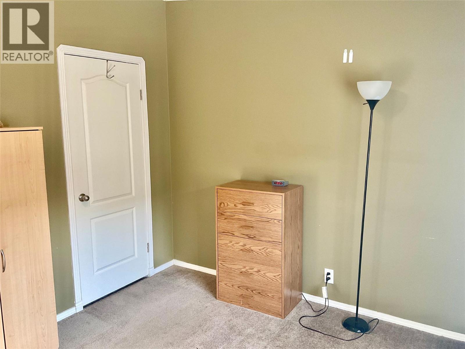 684 GOVERNMENT AVENUE N - 34