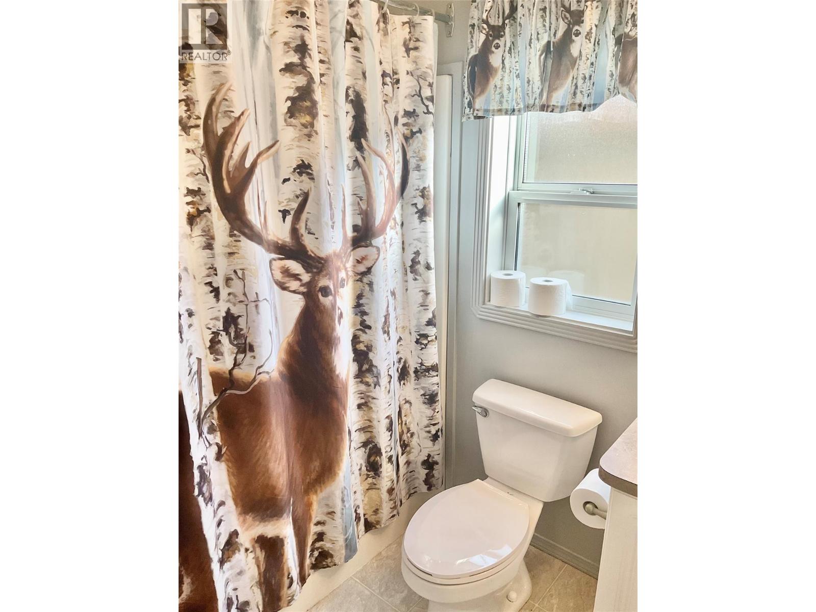 684 GOVERNMENT AVENUE N - 35