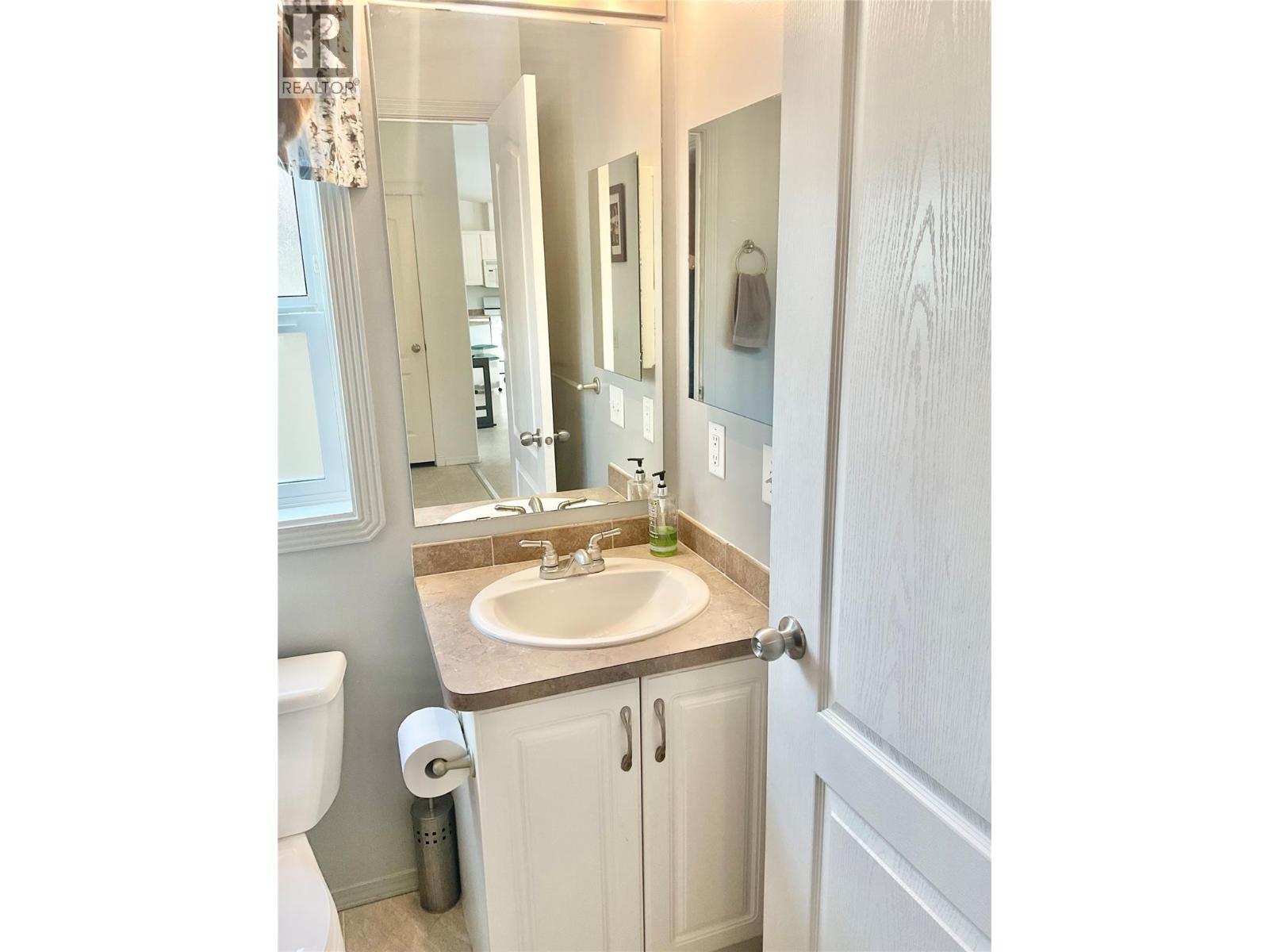 684 GOVERNMENT AVENUE N - 36