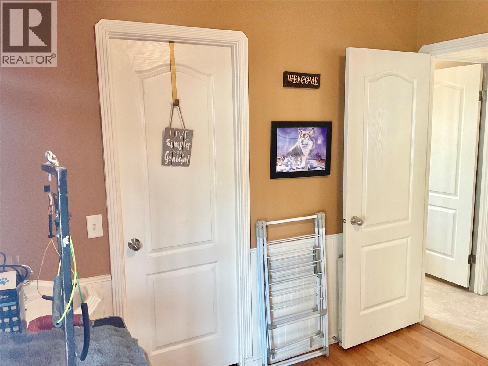 684 GOVERNMENT AVENUE N - 38