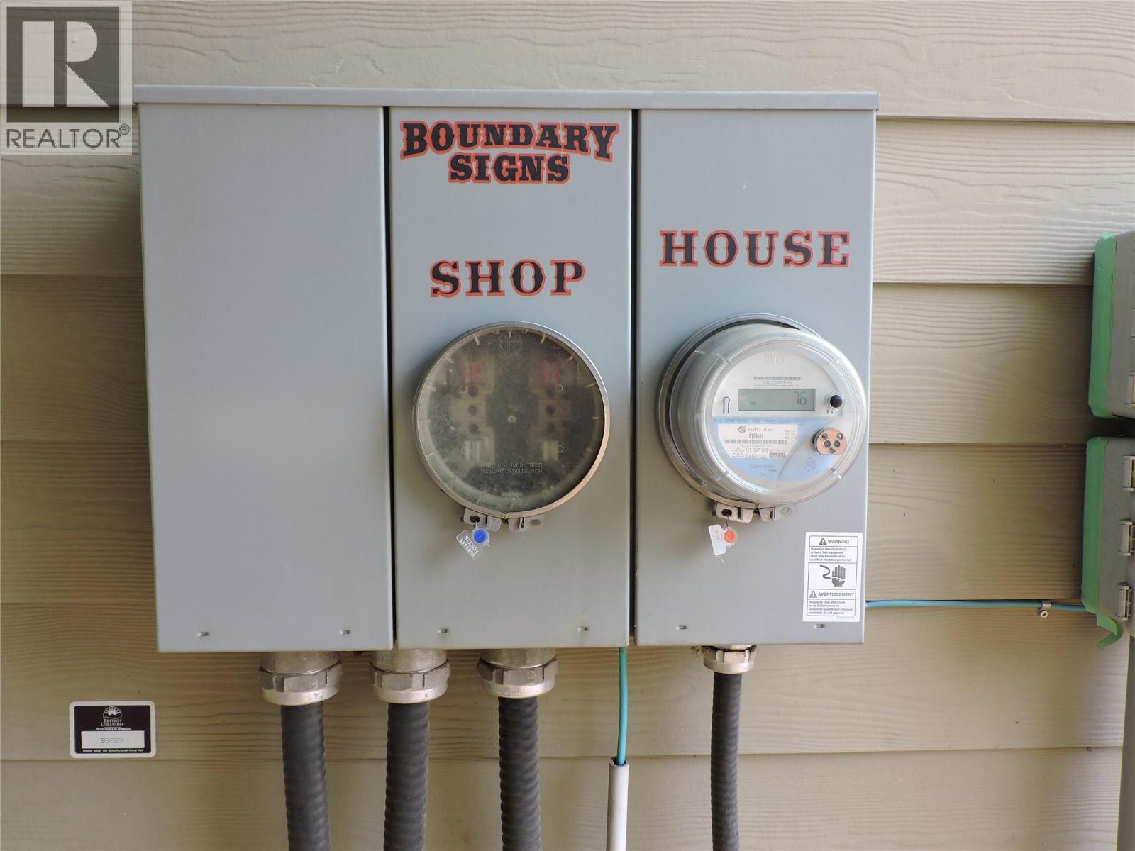 684 GOVERNMENT AVENUE N - 5