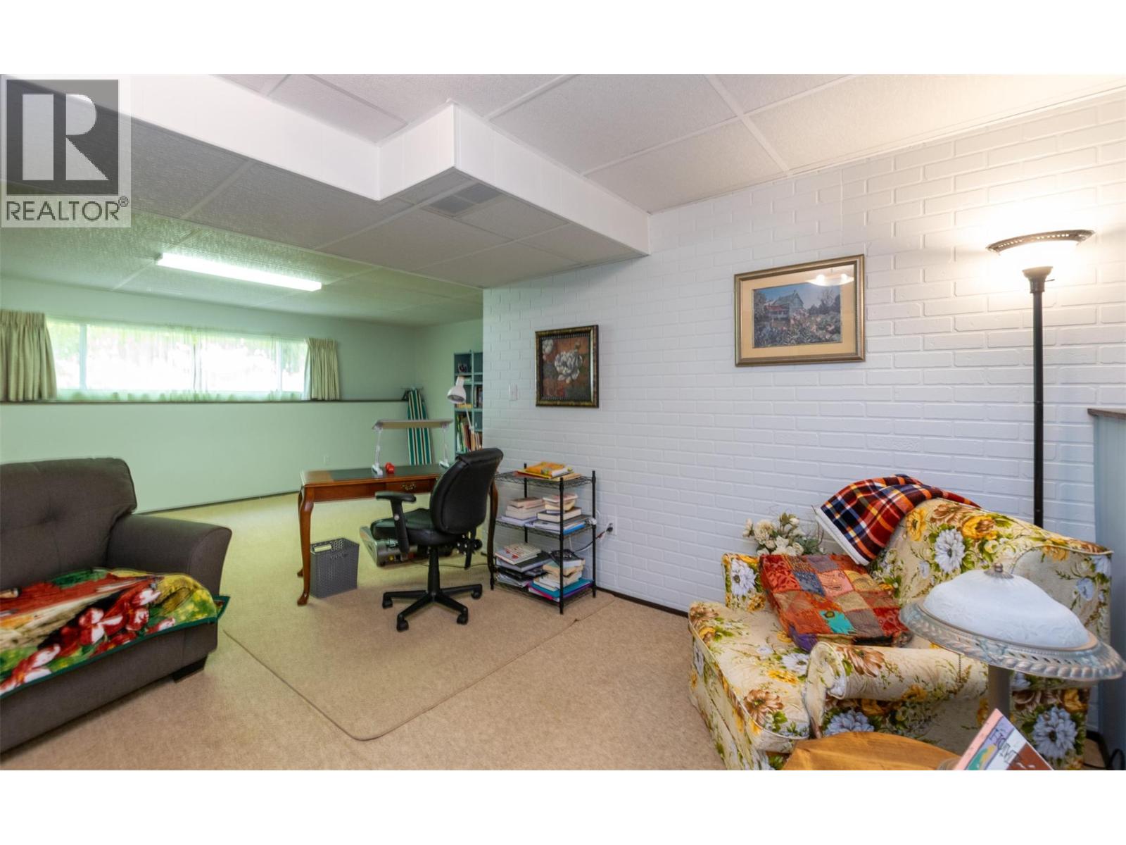  2380 8 Avenue Southeast, Salmon Arm