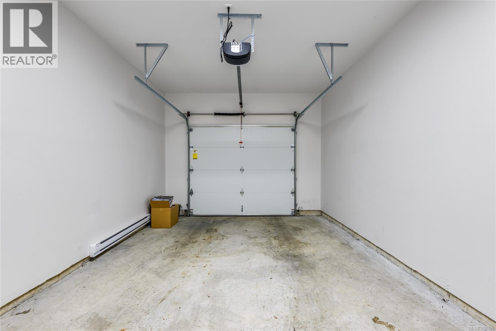 #36 1090 EVERGREEN RD - 21