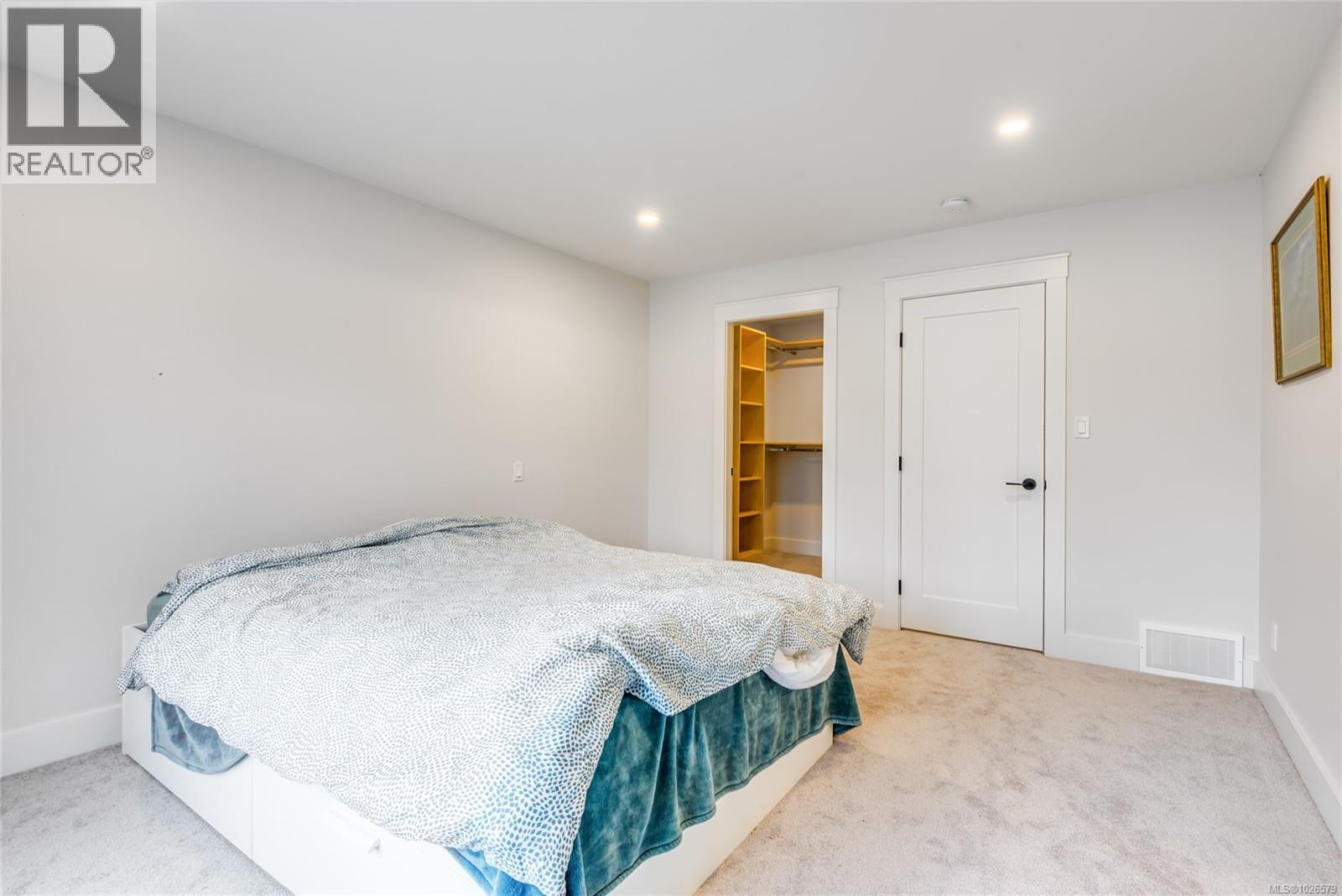 #36 1090 EVERGREEN RD - 25