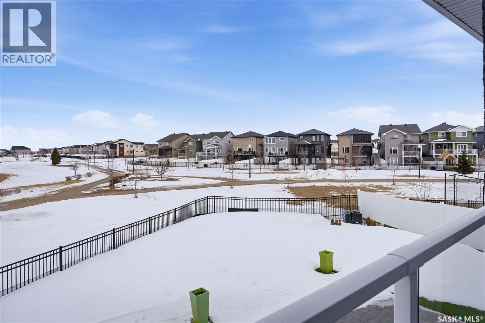 4822 Green View CRESCENT E - 32