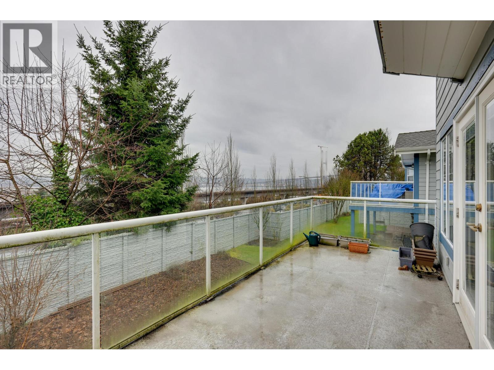 142 28 RICHMOND STREET, New Westminster