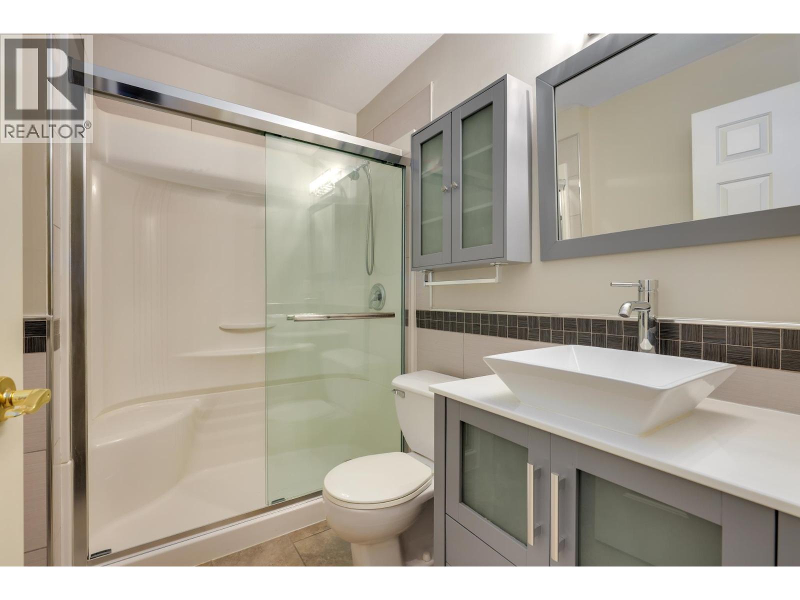 142 28 RICHMOND STREET, New Westminster