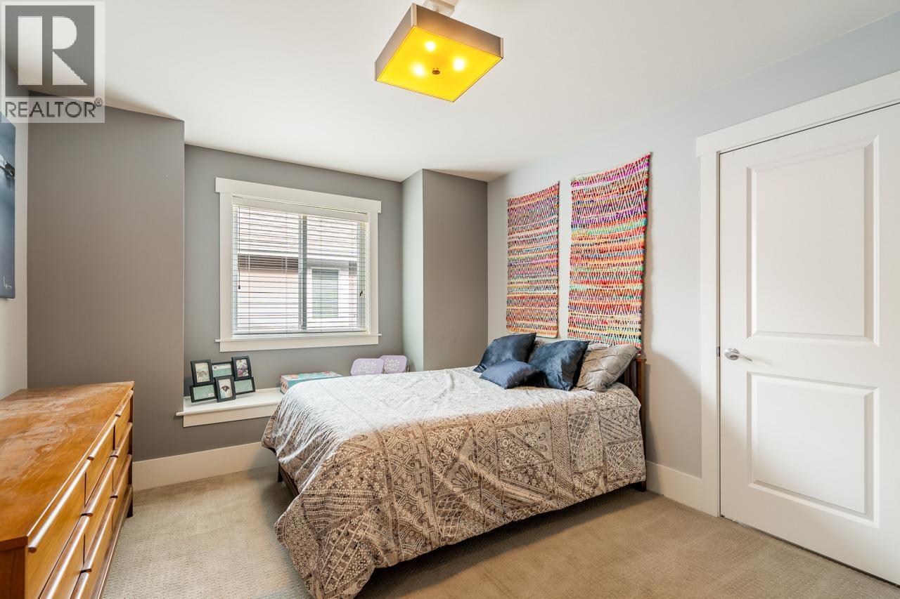 3 1355 DEPOT ROAD, Squamish