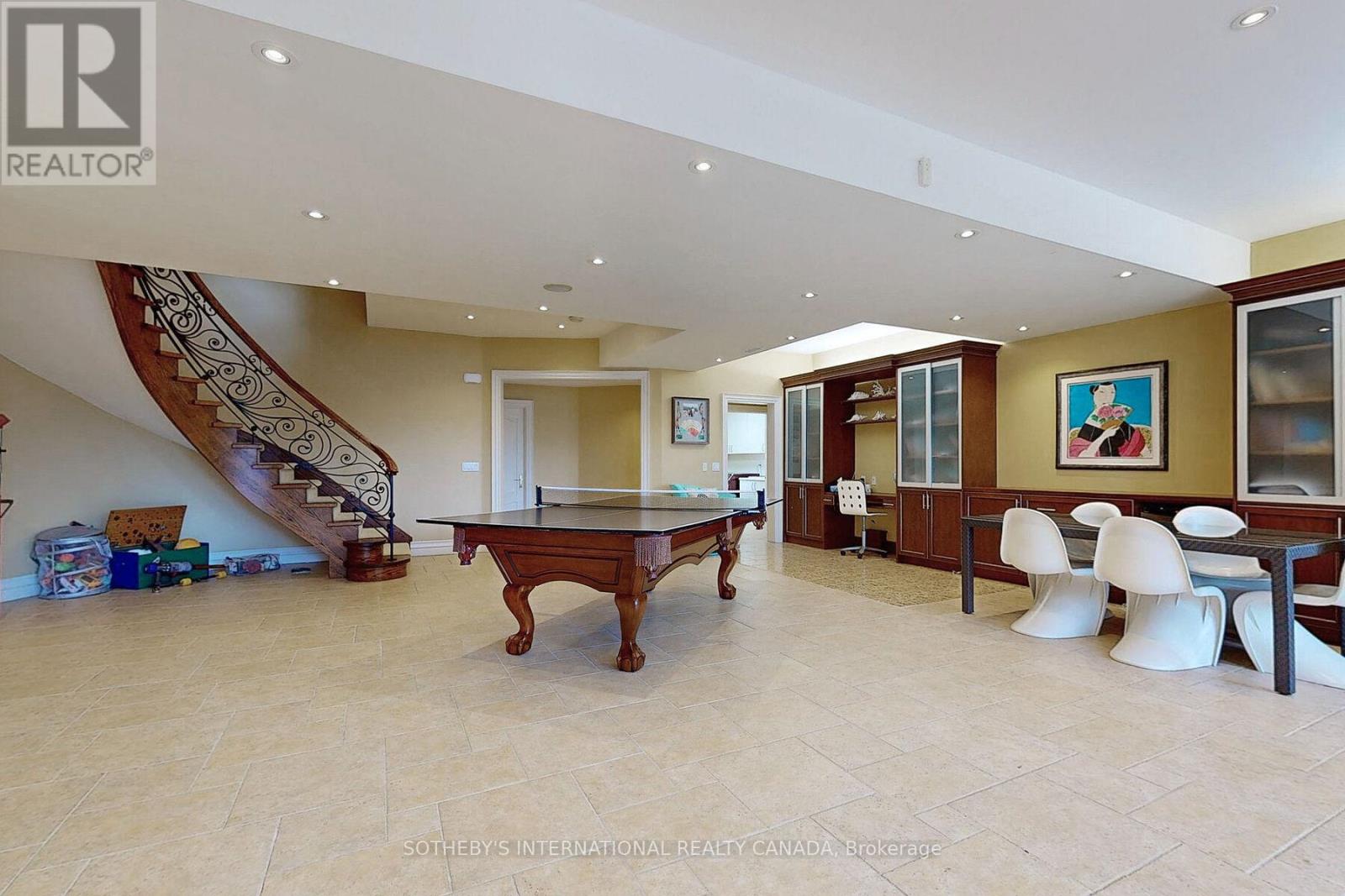 28 GLENORCHY ROAD - 16