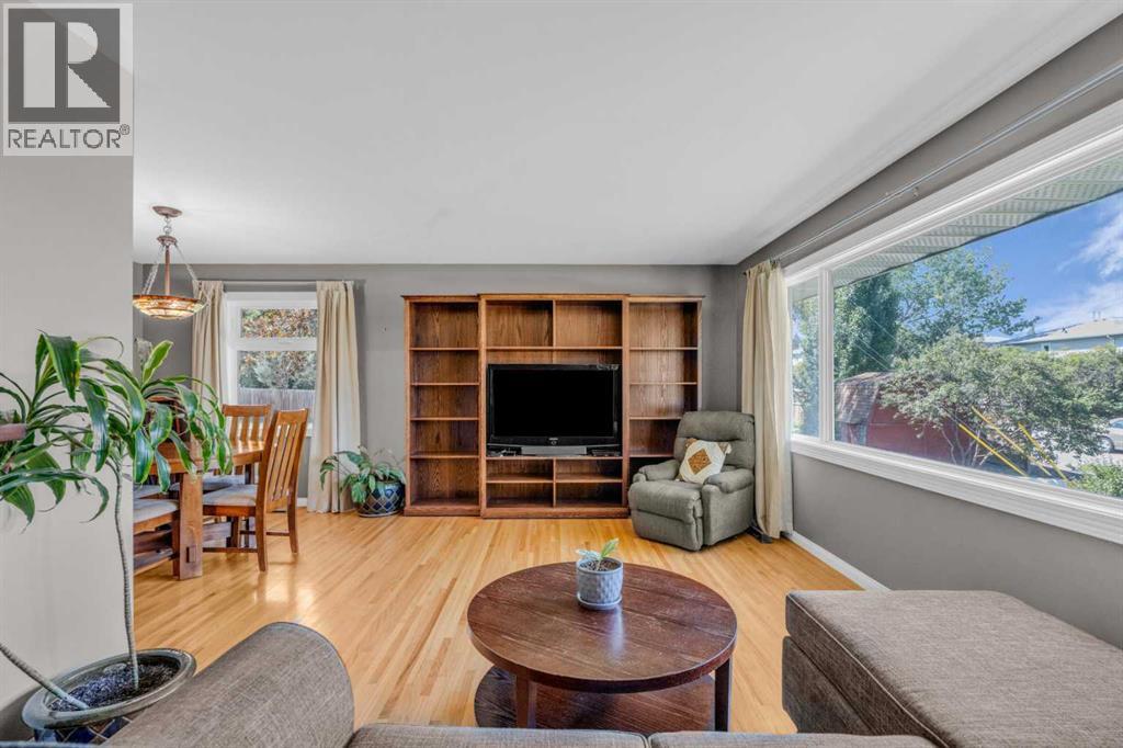 Single Family House Bungalow for Sale in  Richmond Road SW Rutland Park Calgary 