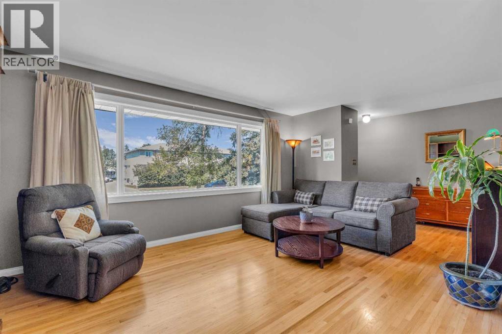 Single Family House Bungalow for Sale in  Richmond Road SW Rutland Park Calgary 