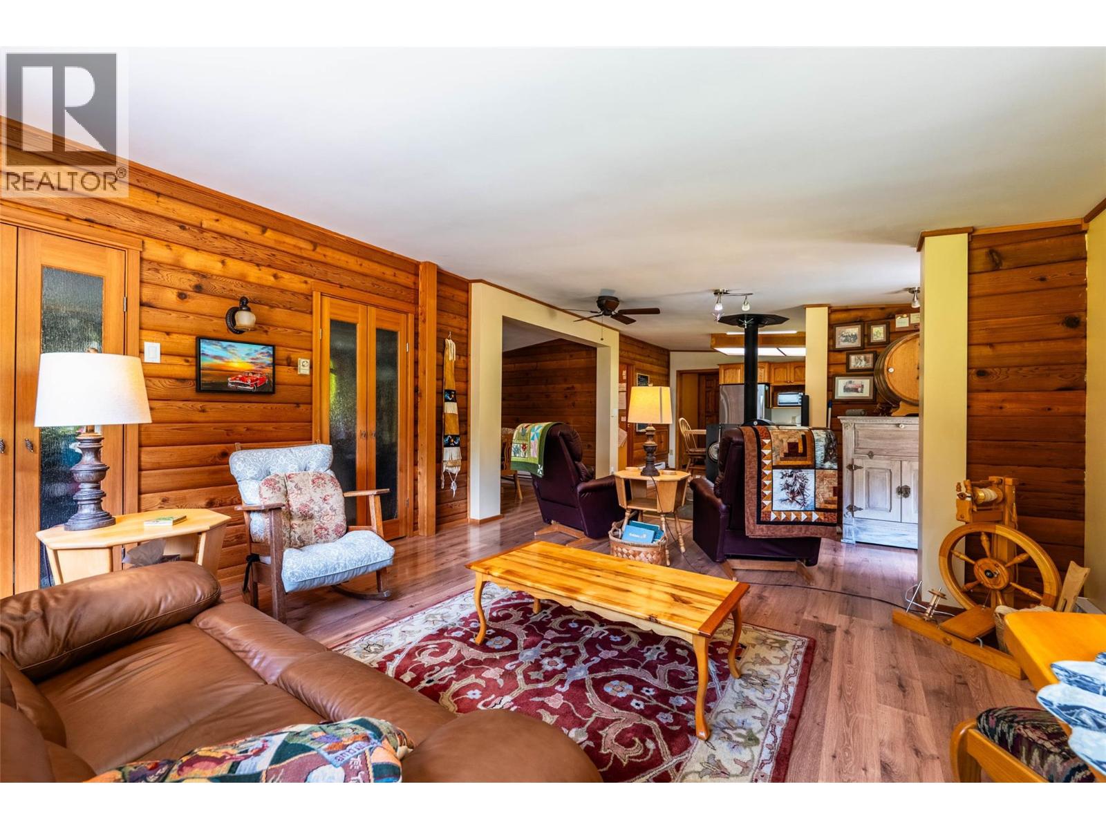 541 Bear Road, Salmo