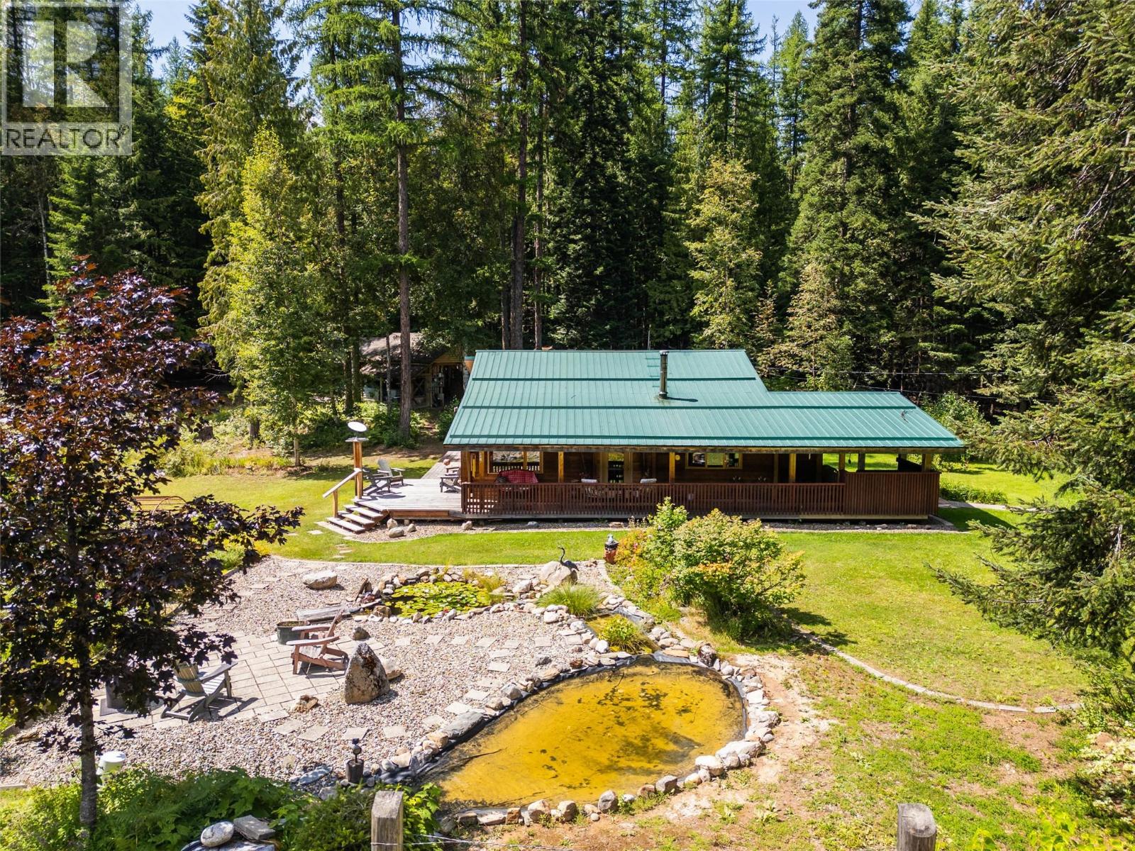 541 Bear Road, Salmo