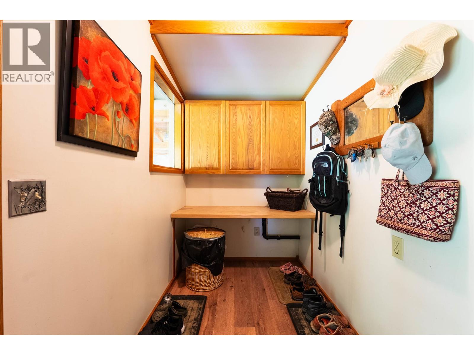 541 Bear Road, Salmo