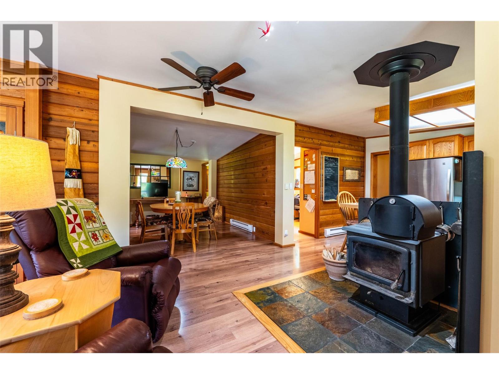 541 Bear Road, Salmo