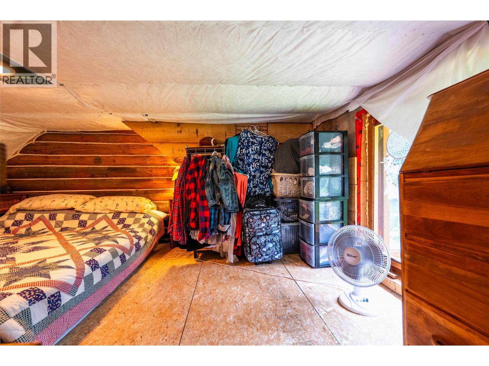 541 Bear Road, Salmo