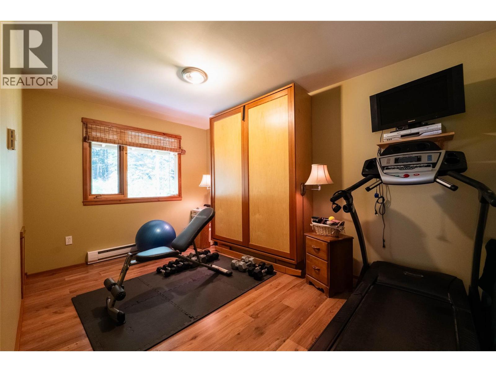 541 Bear Road, Salmo