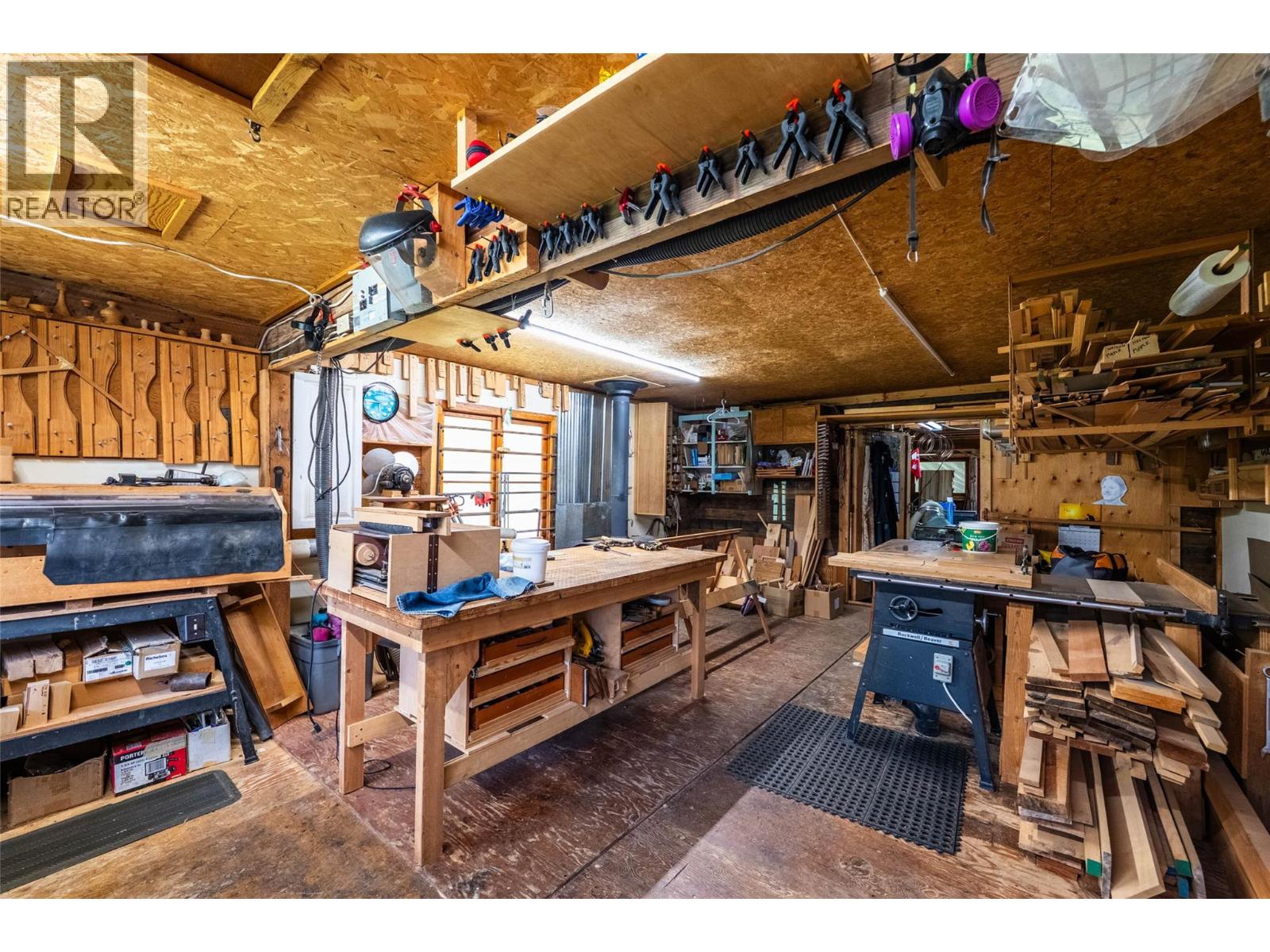 541 Bear Road, Salmo