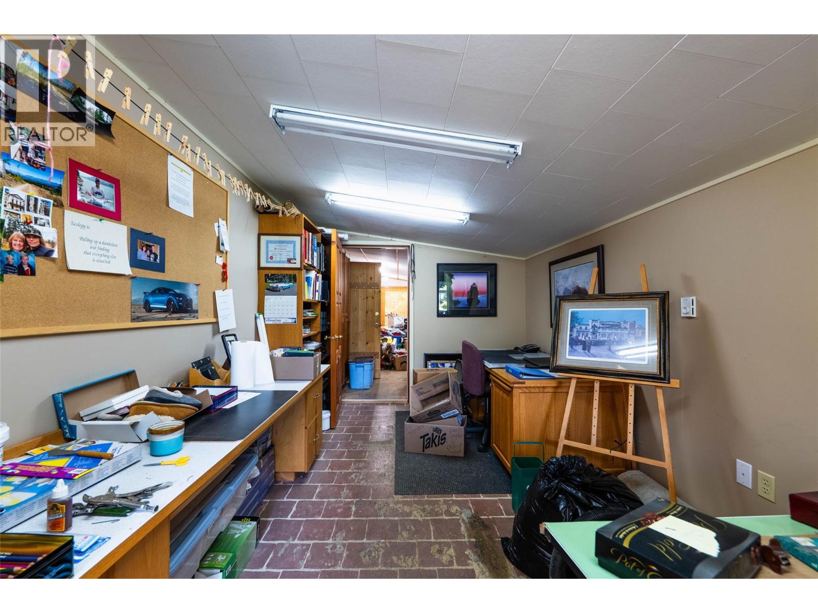 541 Bear Road, Salmo