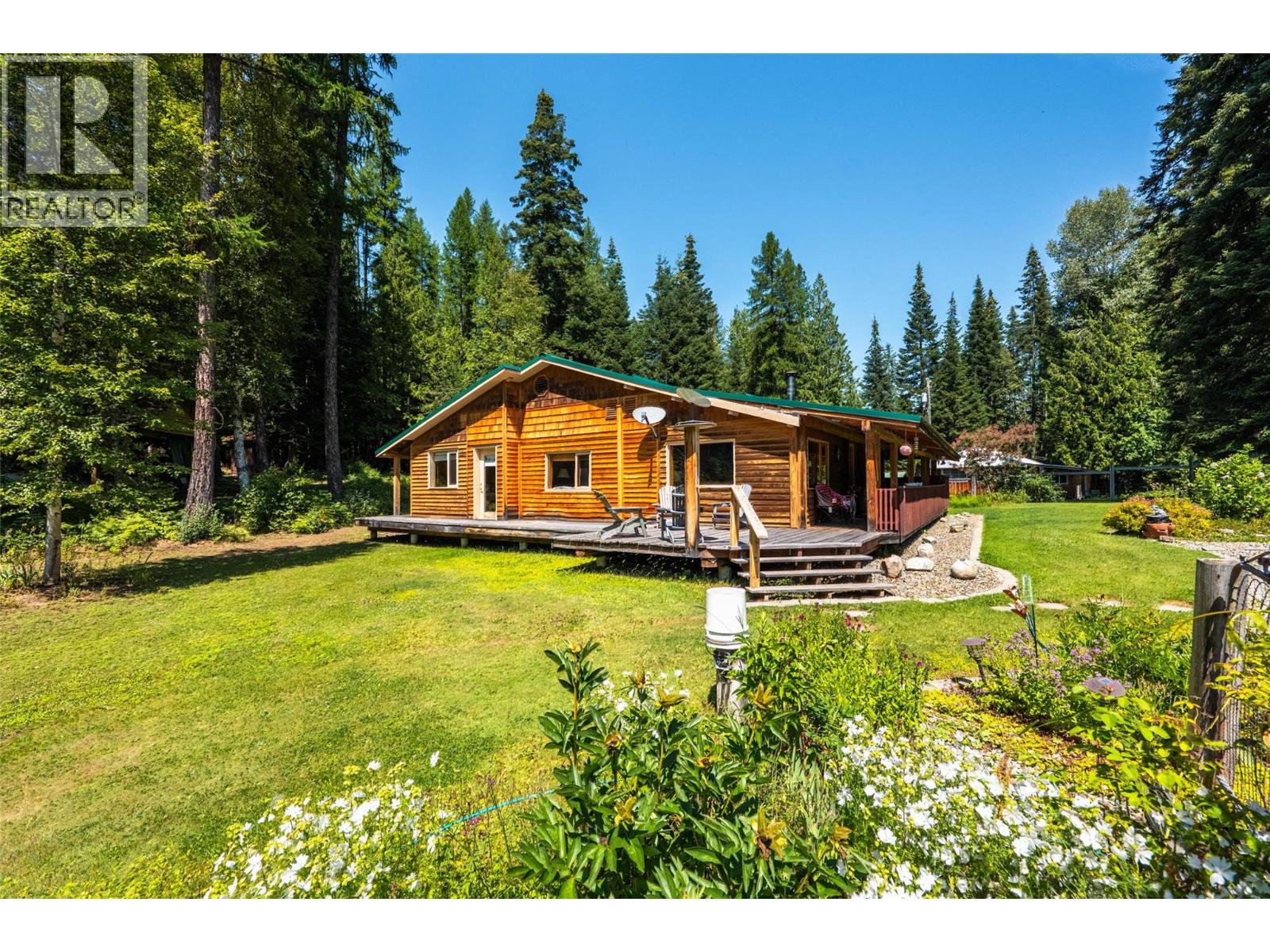 541 Bear Road, Salmo