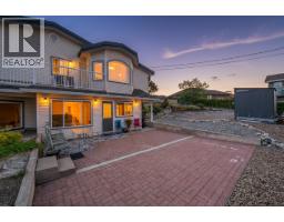  6764 LAKESIDE Drive, Oliver