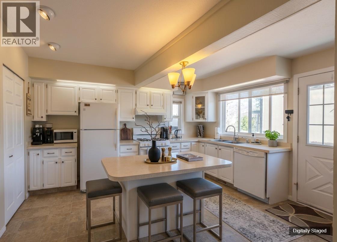 6764 LAKESIDE Drive - 4
