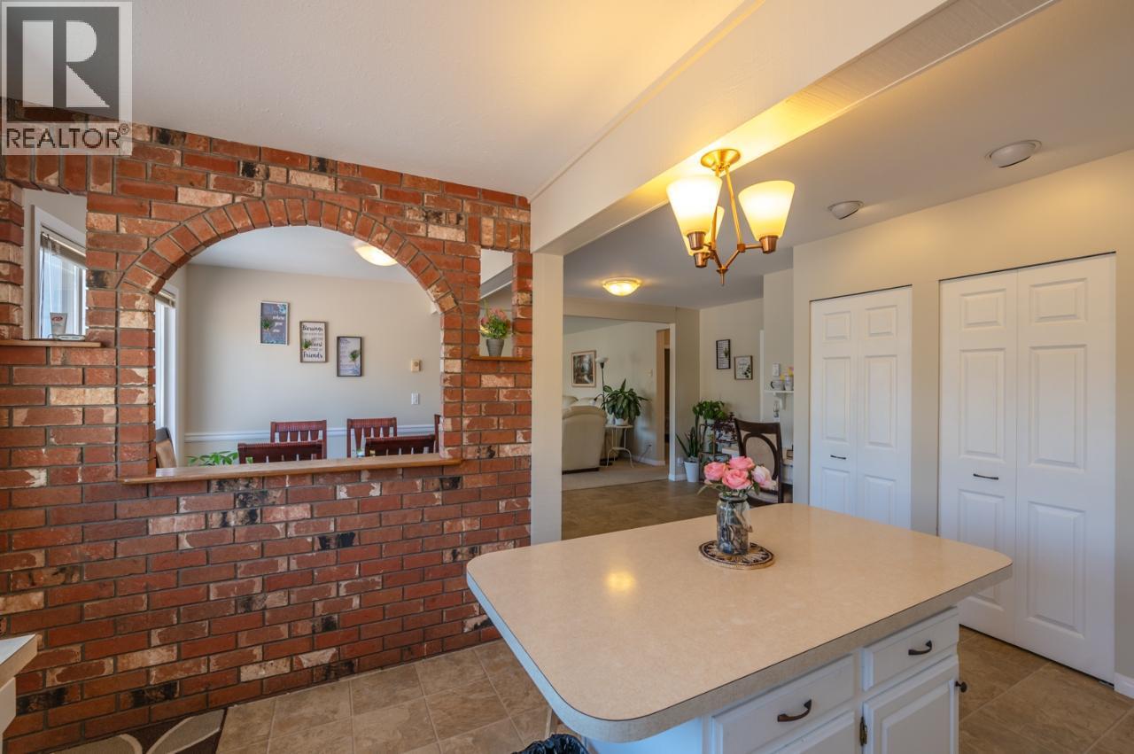 6764 LAKESIDE Drive - 6