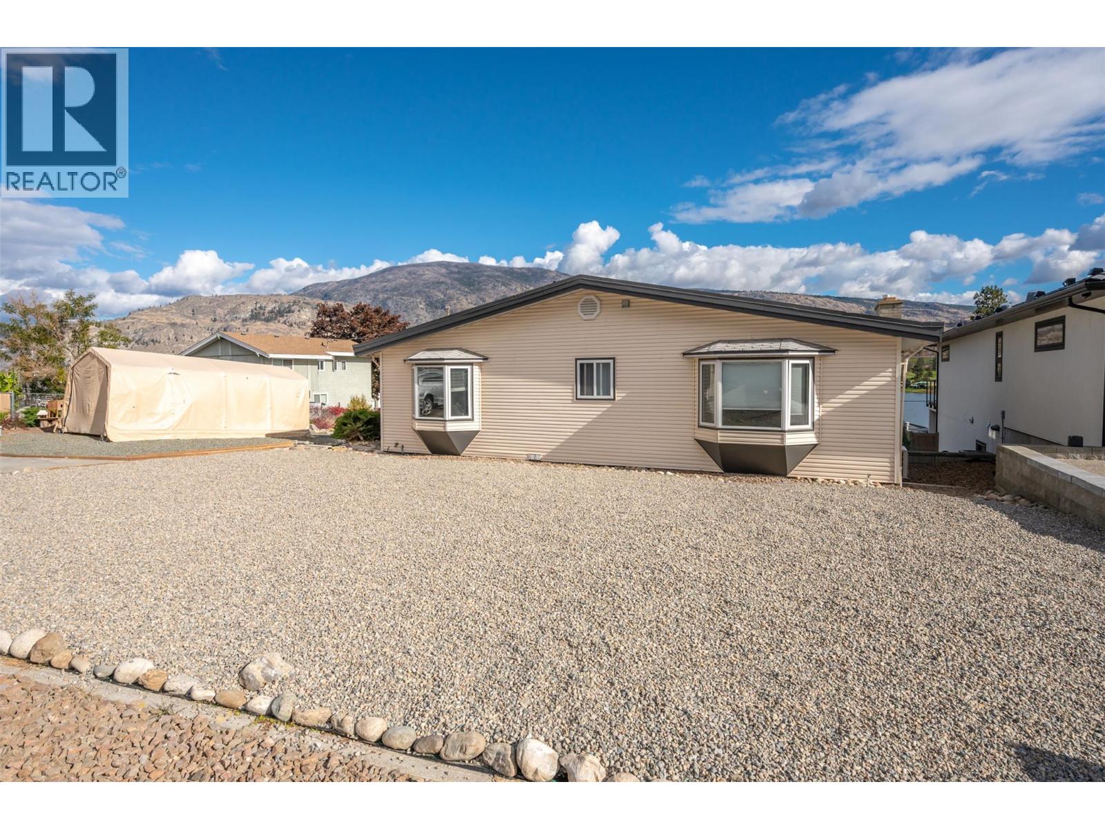 6764 LAKESIDE Drive - 23