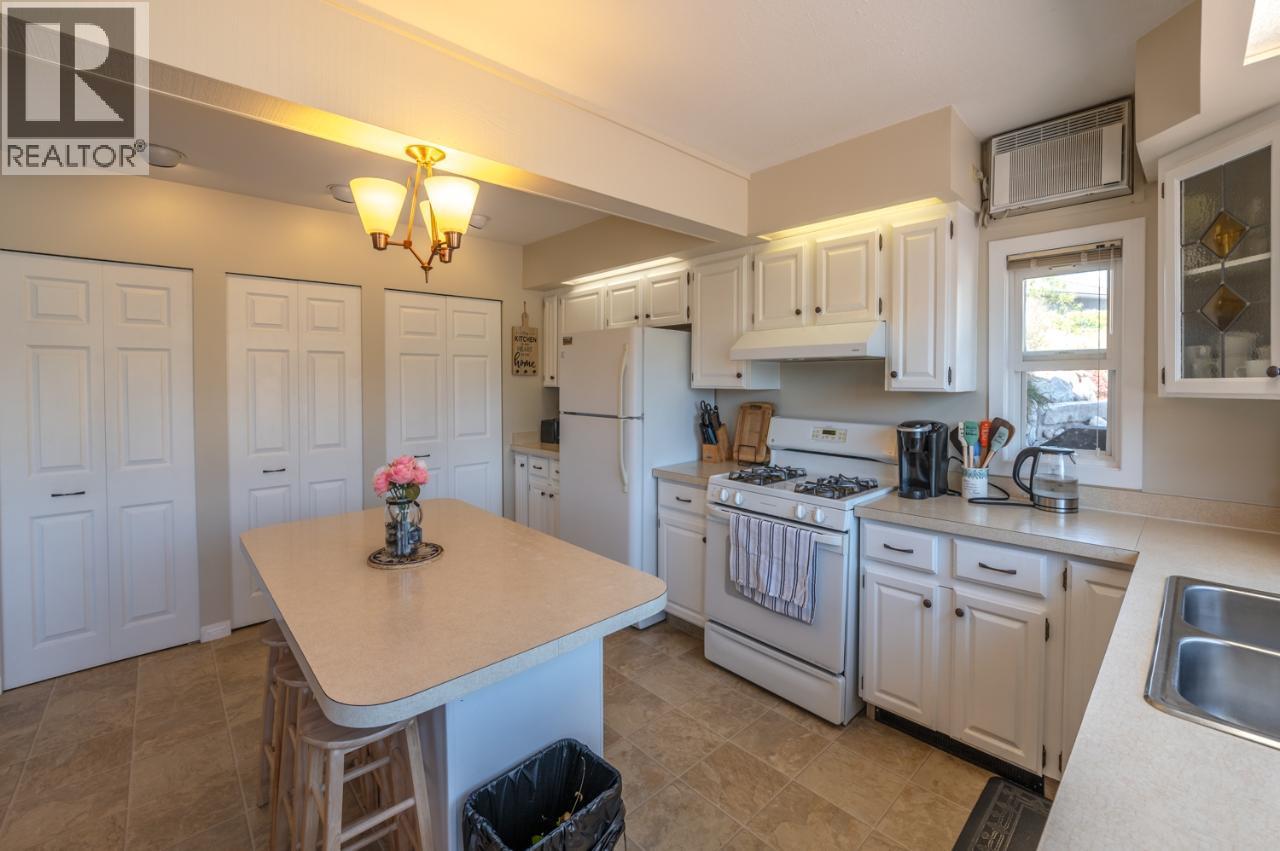 6764 LAKESIDE Drive - 5